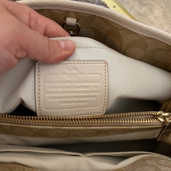 Coach - Picture 2 of 4